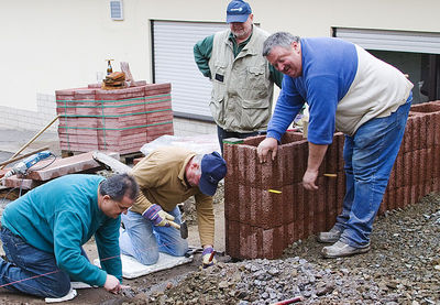 Helfer-bei-der-Arbeit.jpg